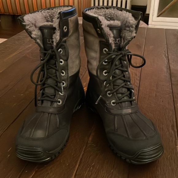 UGG Adirondack boots. Waterproof and super warm. Size 8. - Picture 10 of 16